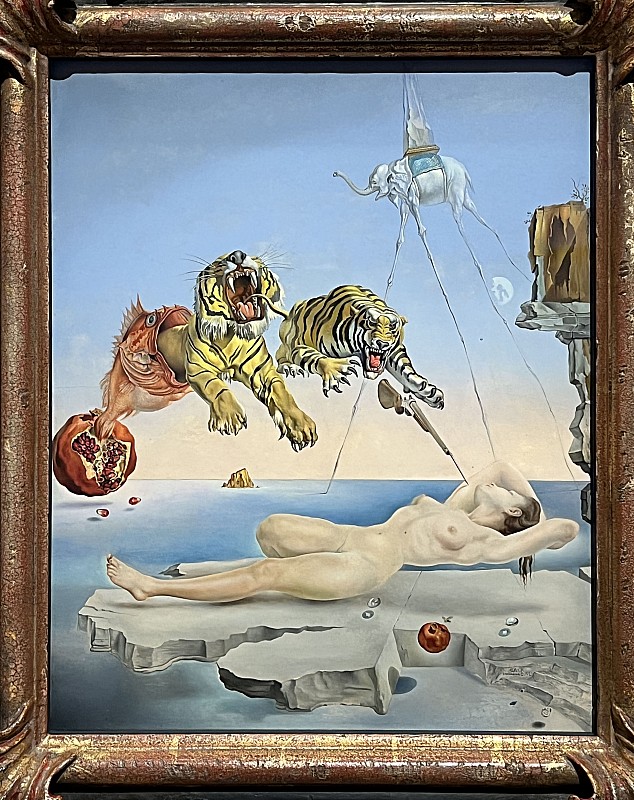 Salvador Dalí — Rêve causé par le vol d'une abeille autour d'une grenade, un instant avant le réveil, 1944